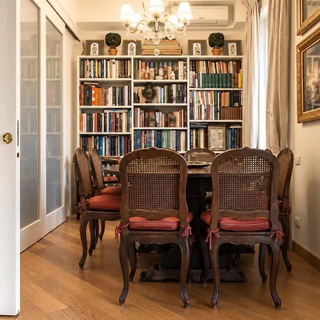 Apartment Comecasa Luxury Flat Scala-brera Mailand
